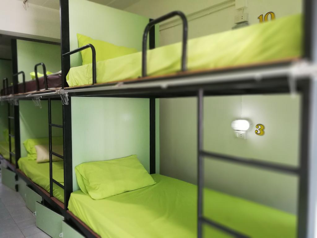 Zoe Hostel Чиангмай Экстерьер фото